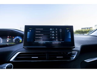 Peugeot 3008 1.6 HYbrid 225 Blue Lease Allure | 98% SOH | NL auto | Camera / 25