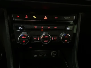 Seat Ateca 1.5 TSI 150pk DSG FR Business Intense Navigatie Camera DAB+ App-Connect / 24