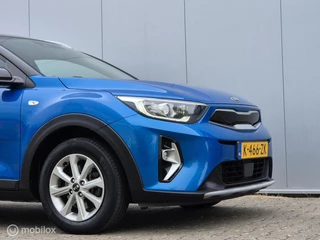 KIA STONIC 1.0 T-GDI MHEV DYNAMICLINE/CAMERA/LED/CLIMATE/CARPLAY/TWO-TONE/15''LMV / 11