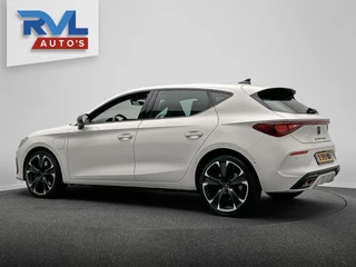 CUPRA Leon 1.4 e-Hybrid VZ Business PHEV | Stoel/Stuur Verwarming Carplay Keyless Camera / 51