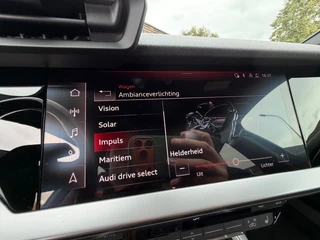 Audi A3 35 TFSI S-Line Automaat ACC B&O Black Style / 46