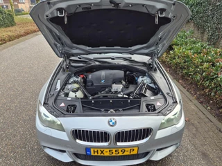 BMW 5 Series 520i High Executive M Sport Schuifdak Apple CarPlay 2e eigenaar dig. Dash NAP NL / 25
