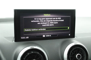 Audi Q2 35 TFSI 150pk S Edition Panoramadak Keyless Virtual Cockpit LED Koplampen S-Line / 25