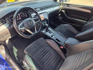 Variant 1.5 TSI R-Line | Trekhaak | Virtual Cockpit | Alcantara | Keyless | Stoelverw. | 17" LMV | PDC V+A / 18