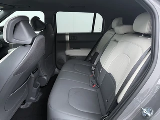 Kia EV3 GT-Line Business Edition 81.4 kWh  - Direct Leverbaar! - Apple Carplay - Adaptieve Cruise Control - Achteruitrijcamera - Stoel-/Stuurverwarming - Fabrieksgarantie t/m 2033 / 33