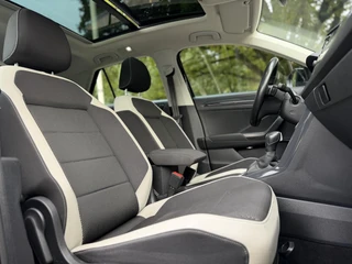 Volkswagen T-Roc 1.5 TSI Sport Business R | Pano | Camera | Keyless | / 7
