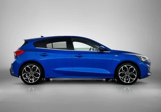 Ford FOCUS 1.0 EcoBoost Hybrid ST Line X Business | Apple CarPlay | Camera | Winter Pack | / 7