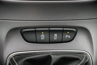Opel Astra 1.4 Turbo 150 PK Edition | Trekhaak | 1450 KG Trekgewicht | Navigatie | Climate Control | PDC V+A | Mistlampen Voor | Rijklaar / 29