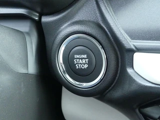 Suzuki Swift 1.2 Comfort Smart Hybrid Uit voorraad leverbaar! Cruise Control, Apple Carpl/Andr Auto, Camera, Navi / 18