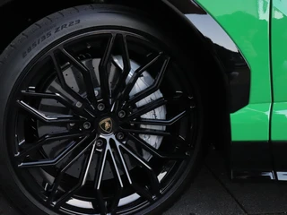 Lamborghini Urus 4.0 V8 Hybrid SE VERDE VIPER | DARK PACKAGE | CLASSICO LEDER | B&O 3-D  | CARBON-DAK | INTERIEUR- CARBON PAKKET | SOFT-CLOSE | 360° CAMERA | HEAD-UP | STOELVERK. | ADAPT. CRUISE | 5 JAAR GARANTIE | FULL OPTIONS!! / 20