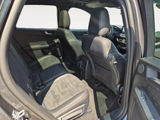 Ford Kuga 2.5 PHEV Vignale | Climate Control | Cruise Control | Navigatie | Camera | Stoelverwarming | Panoramadak | Stoelverwarming voor en achter | / 23