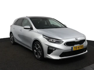 Kia Ceed 1.4 T-GDi ExecutiveLine  - Panoramadak - Stoelverwarming/Verkoeling - Achteruitrijcamera - Trekhaak - All season Banden - Virena Zekerheidspakket t.w.v. €895,- / 12