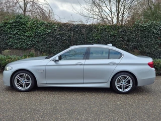 BMW 5 Series 520i High Executive M Sport Schuifdak Apple CarPlay 2e eigenaar dig. Dash NAP NL / 12