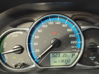 Toyota Yaris 1.5 Hybrid ASPIRATION 4S-BANDEN NAVI CRUISE CLIMA CAMERA BLUETOOTH NL-AUTO DEALER ONDERHOUDEN! / 14