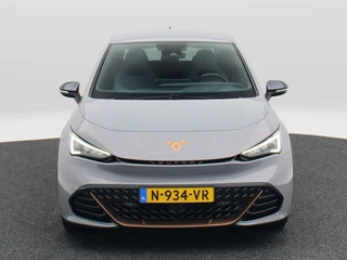 CUPRA Born Performance One 62 kWh 204 Pk | Stoel/Stuurverwarming | Camera | Adaptive Cruise | Navigatie | 18 Inch | 66.591 Km !! / 6