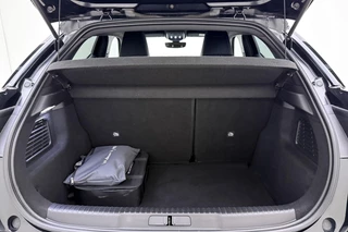 DS 3 Crossback E-Tense Performance Line+ 50 kWh | Navigatie | Camera | Keyless | Lichtmetalen velgen | Parkeersensoren | Extra getint glas / 4