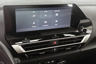Citroen Ë-C4 X Feel 50 kWh Climate Control Apple CarPlay 18" / 14