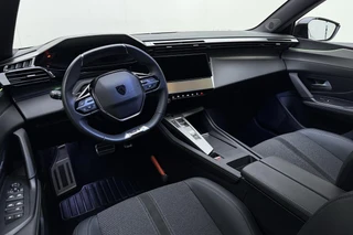 Peugeot 408 1.2 Hybrid 145 e-DCS6 GT | Automaat | Adaptieve cruise control | Stuurverwarming | Elektrisch bedienbare achterklep | Lichtmetalen velgen | Keyless entry en start | Full led / 18