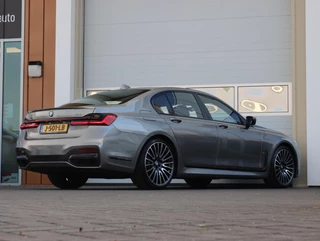 BMW 7-serie 750i xDrive High Executive | M-sport | €190.219 NIEUW!! | Full Options | / 31