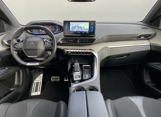 Peugeot 3008 1.6 Plug-in Hybrid 4WD 300 pk GT AUT  | 1e eigenaar | carplay | panoramadak | navigatie | 3D cockpit | 2 laadkabels | BTW / 16