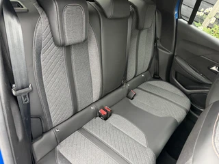 Peugeot 208 Allure 1.2 Hybrid 100PK e-DCS6 Automaat Trekhaak, Navigatie, Achteruitrijcamera, Keyless, Stoelverwarming, Apple Carplay, Android Auto / 14