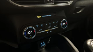 Ford Kuga 1.5 EcoBoost Titanium CAMERA ECC CRUISE LED LM DAB. / 48