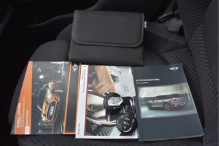 MINI Clubman Mini 2.0 Cooper S Chili 192PK  | Open dak | Keyless | Stoelverwarming | Cruise Control | Full LED / Xenon | Onderh.historie / 26