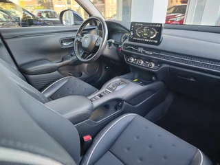 Honda ZR-V 2.0 e:HEV SPORT AUTOMAAT  Keyless | Elek. verst. stoel | Adaptive Cruise / 10