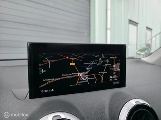 Audi Q2 35 TFSI S Edition / Pano / Navi / Camera / Virtual / 26