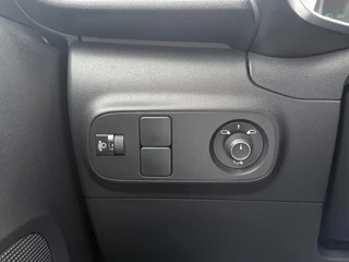 Citroen C3 1.2 PureTech C-Series | CarPlay | PDC | Bluetooth | Navi | / 16