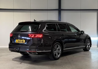 Volkswagen Passat 1.6 TDI R-line Pano Virtual Trekhaak NAP / 26