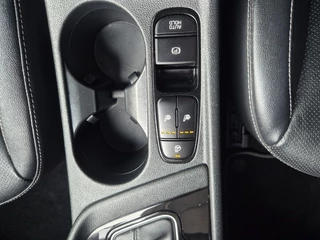 Kia Niro 1.6 GDI HybridDynamicPlusline Camera, Leer, Carplay, Stuur/stoel verwarming, ALL IN prijs! / 25