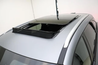 Omoda 9 Premium Hybride 537 PK Automaat | NIEUW MODEL | DEMO | Mat lak | Schuif/kanteldak | Lederen bekleding | Massagestoelen | Keyless | Stoel & Stuurverwarming | 7 jaar garantie / 26