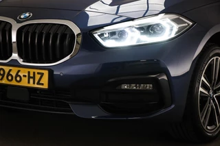 BMW 1-serie 118i Business Edition | SPORT LINE | PANORAMADAK | SPORTSTOELEN | DAB | APPLE / 16