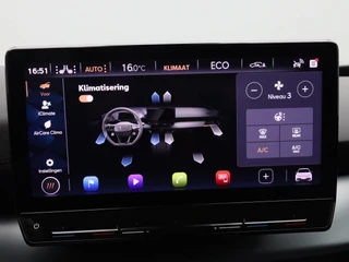 CUPRA Born Performance One 62 kWh 204 Pk | Stoel/Stuurverwarming | Camera | Adaptive Cruise | Navigatie | 18 Inch | 66.591 Km !! / 27