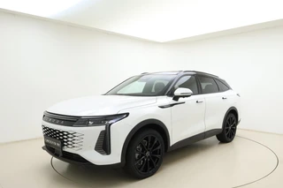 Omoda 9 1.5T-GDi SHS-P Premium Black Edition | 21'' lichtmetalen velgen | Zwart dak | Instelbare vering | Stoelmassage | Panoramadak | HUD | Camera's rondom | All season banden