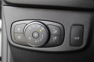 Ford Focus Wagon 1.0 EcoBoost Hybrid ST Line X  | BLIS | Head-Up | Trekhaak | Adaptieve cruise / 28