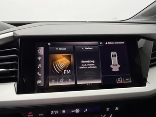 Audi Q4 e-tron 35 Launch edition 55 kWh SOH 90,6% | Elektrische Trekhaak | 110KW Snellaadvermogen | Full-Led | Carplay&Android / 28