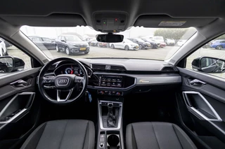 Audi Q3 35 TFSI Advanced edition Automaat | ACC | LED | Carplay / 7