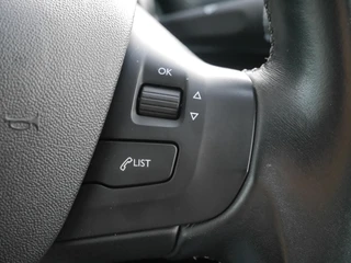 Peugeot 2008 1.2 110PK PureTech Allure | Apple Carplay | Navigatie | Cruise Control | Parkeersensoren | Camera / 19