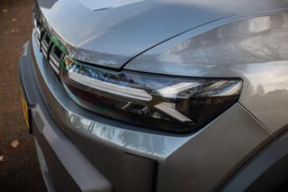 Dacia Duster extreme hybrid 140 I Automaat I Navigatie / 26