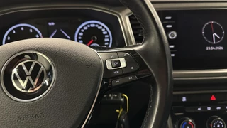 Volkswagen T-Roc 1.0 TSI Style Business CARPLAY NAVI ADAPTIEF CRUISE. / 31