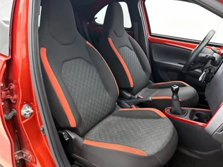 Toyota Aygo X 1.0 VVT-i MT Pulse | Camera | Cruise Control | CarPlay | / 5