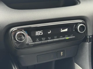 Toyota Yaris 1.5 Hybrid Style APPLE/ANDROID CARPPLAY CRUISECONTROL PARKEERCAMERA / 14