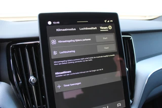 Volvo XC60 2.0 T6 PHEV AWD Plus Black Edition  | Panoramadak | Head-up | 360 Camera | H&K / 25