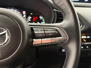 Mazda CX-30 2.0 e-SkyActiv-X M Hybrid Comfort | Automaat | Navigatie | Camera | Parkeersensoren | Stoelverwarming | Apple CarPlay / 17