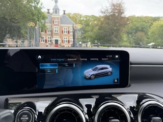 Mercedes-Benz A-Class 200 Business Solution / 17
