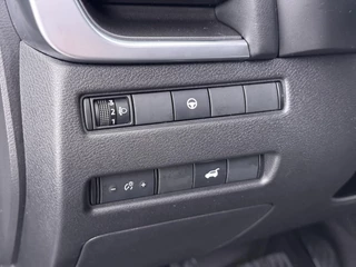Nissan X-Trail 1.5 e-4orce N-Connecta Family Pack NET ONDERHOUD GEHAD BIJ NISSAN!| VOLLEDIGE FABRIEKS GARANTIE TOT 03-2028 | VOOR & ACHTERSTOELEN VERWARMD | STUURWIEL VERWARMD | 7 PERSOONS! | KEYLESS | DODE HOEK | 360 CAMERA | APPLECARPLAY | ADAP. CRUISE | / 21