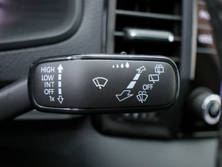 Škoda Karoq 1.5 TSI ACT Business Edition Private lease 629 pm / 36
