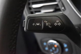 Ford Focus Wagon 1.0 EcoBoost Hybrid Titanium Winter Pack | NL-Auto | 1ste eigenaar | Carplay | Stoelverwarming | Full LED | Historie / 13